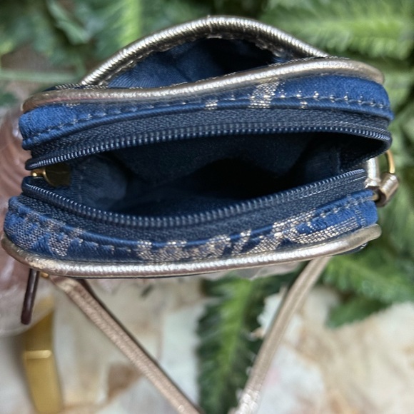 GUC- Coach Blue and Gold Heart Wristlet - Picture 4 of 5